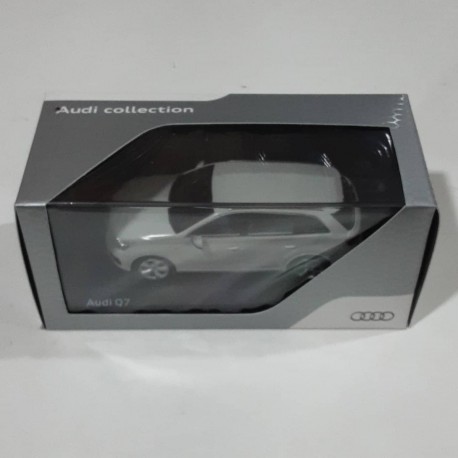 Audi Collection 1:43 Audi Q7