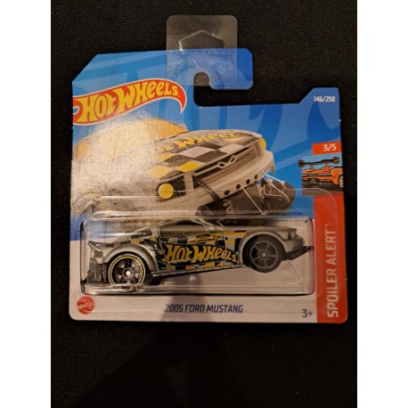 Hotwheels 1:64 2005 Ford Mustang