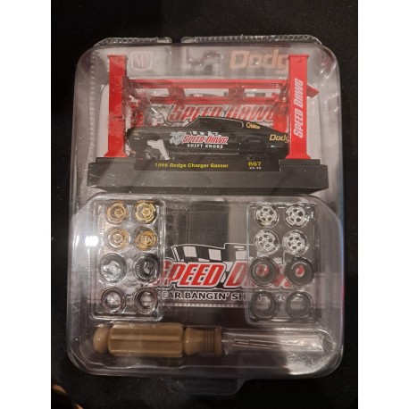 M2 Machines 1:64 1966 Dodge Charger Gasser