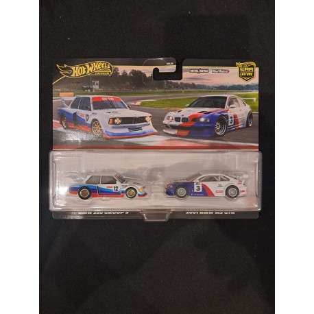 Hotwheels Predmium 1:64 Set de Twin Pack BMW 320 Group 5, 2001 BMW M3 GTR