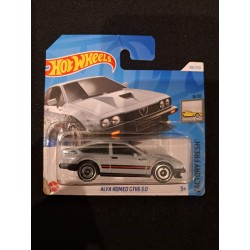 Hotwheels 1:64 Alfa Romeo GTV6 3.0