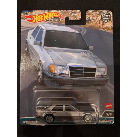 Hot Wheels 1:64 Mercedes-Benz 500 E (Canyon Warriors)