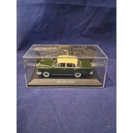 IXO Models 1:43 Mercedes-Benz 220 SE 1959