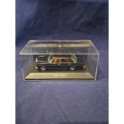 IXO Models 1:43 Mercedes-Benz 200 1968