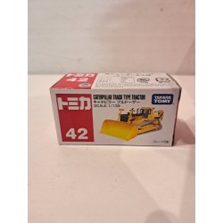 Tomica 1:139 Caterpillar Track Type Tractor