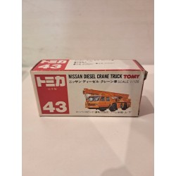 Tomica 1:120 Nissan Diesel Crane Truck
