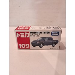 Tomica 1:66 Mitsubishi Triton