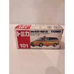 Tomica 1:66 Honda Odyssey Wagon Taxi