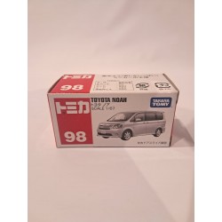 Tomica 1:67 Toyota Noah