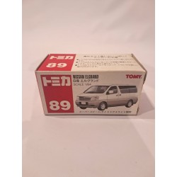 Tomica 1:64 Nissan Elgrand