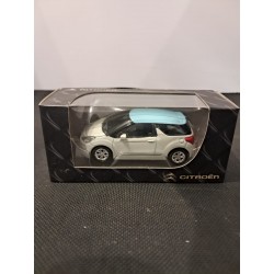 Norev 1:64 Citroën DS3