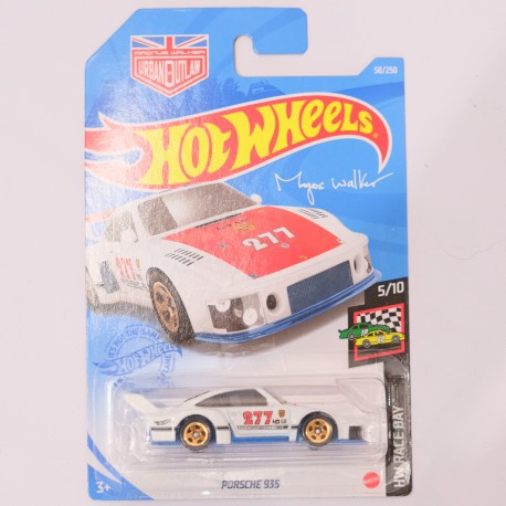 Hotwheels 1:64 Porsche 935