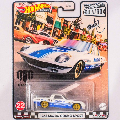 Hot Wheels 1:64 Premium Boulevard 2021 1968 Mazda Cosmo Sport