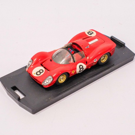 Bang 1:43 1967 Ferrari 330 P4s Brands Hatch