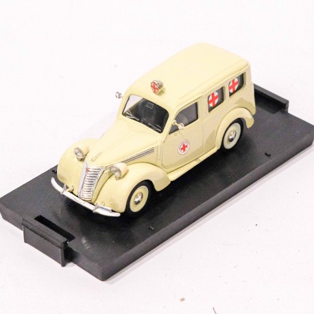 Brumm 1:43 Fiat 1100 Autoambulanza 1947