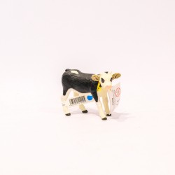 papo Bezerro (Black and white calf)