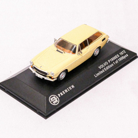 Triple 9 1:43 1972 Volvo P1800 ES