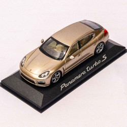 Minichamps 1:43 Porsche Panamera Turbo S