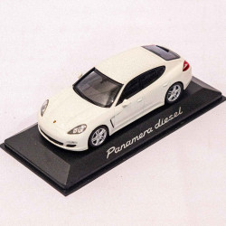 Minichamps 1:43 Porsche Panamera Diesel