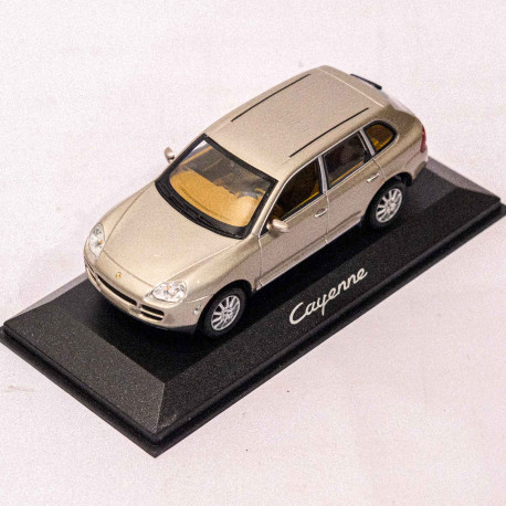 Minichamps 1:43 Porsche Cayenne